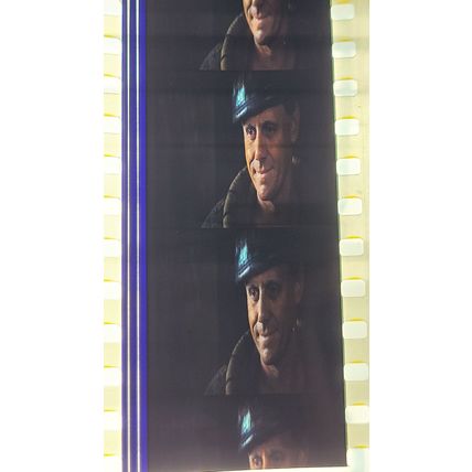 Blade Runner Pk X7P - b045S . - 1 STRIP OF 5 - 35MM FILM CELLS