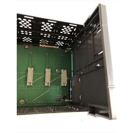 ALLEN BRADLEY SLC-500 PLC 1746-P2, 1746-A10, 1746-P2, 1746-IB16 ,10-SLOT,DG
