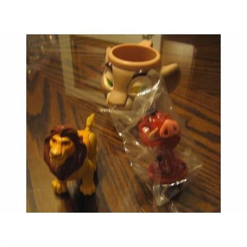 DISNEY LION KING NALA PLASTIC FIGURAL CUP MUG BURKER KING MUFUSA, PUMBA BOBBLE