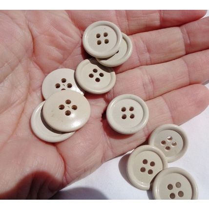 FF10 Taupe Buttons 4 Hole Round 20mm 10 Pieces 3/4 Inch
