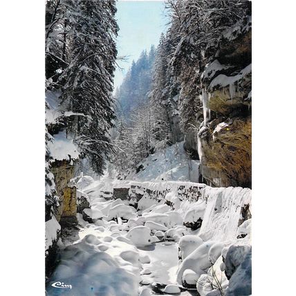 Neige et Soliel France Postcard unused VGC