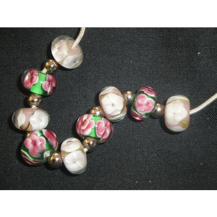 2 sets of contrasting handmade glass lampwork beads on snake chain necklace