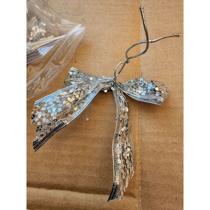 Lot of 17 4" X 4" Shapeable Silver Sparkle Ribbons for Crafts Decor Presents