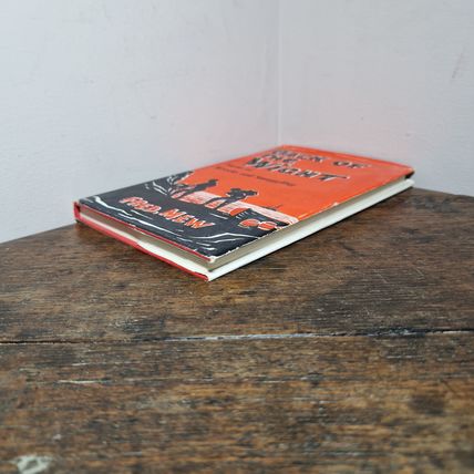 Back of the Wight Yarns of Wrecks and Smuggling Fred Mew Hardback
