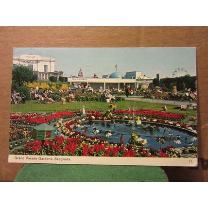GRAND PARADE GARDENS, SKEGNESS, LINCOLNSHIRE .. used postcard 1973 pm =