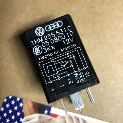 93-99 VW Jetta Golf GTI Cabrio 6 Prong Intermittent Wiper Relay # 196 1HM955531C