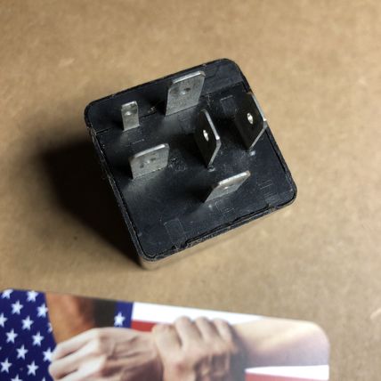 93-99 VW Jetta Golf GTI Cabrio 6 Prong Intermittent Wiper Relay # 196 1HM955531C