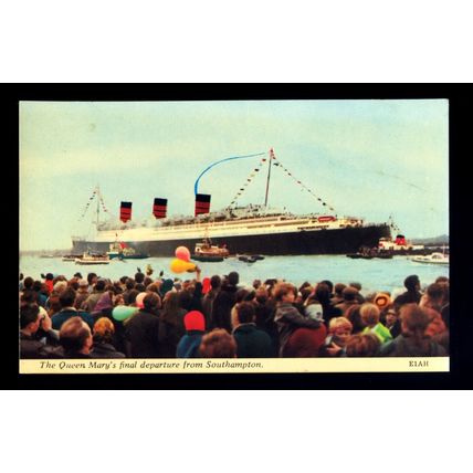 LS3795 - Cunard Liner - Queen Mary's final departure, Southhamton 1967. postcard