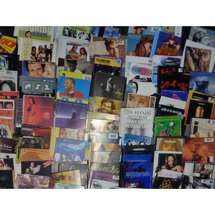 300 CD inserts, booklets - R&B, latin, rock, pop, jazz, etc.