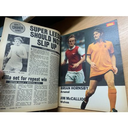 GOAL MAGAZINE #268 20 OCT 1973 UK FOOTBALL MAGAZINE - FULHAM TEAM POSTER (LL)