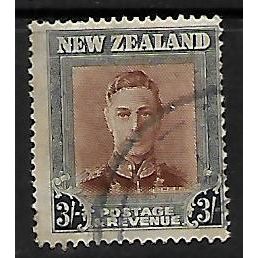 NEW ZEALAND 1947 3s RED BROWN AND GREY SG 689 FINE USED