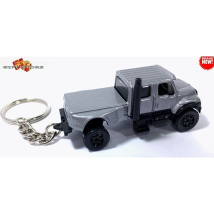 KEY CHAIN RING 2004–2008 SILVER INTERNATIONAL XT CXT TRUCKS NEW LIMITED EDITION
