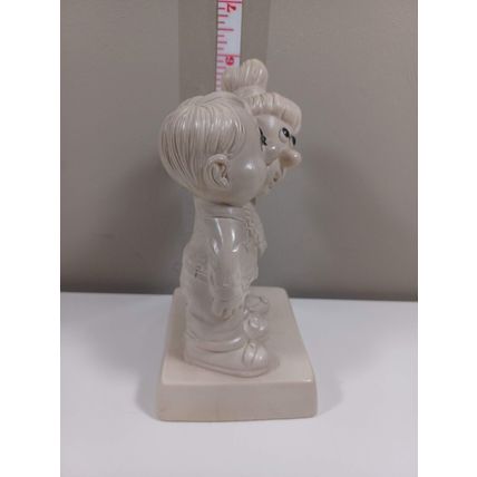 W & R Berries 6.5" Resin Statue 1970 HAPPY ANNIVERSARY very nice