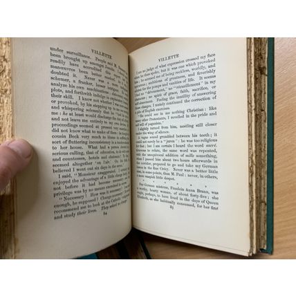 1924 CHARLOTTE BRONTE "VILLETTE" VOLS 1 & 2 FICTION 1.5kg HARDBACK BOOKS (P8)