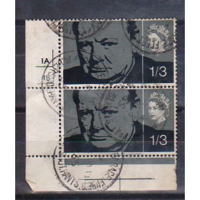 GB 1965 Churchill 1S3d vertical pair used SG 662