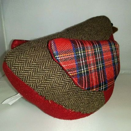 DOORSTOP, ROBIN RED BREAST TARTAN DOORSTOP, Finest Quality, Heavily Weighted.