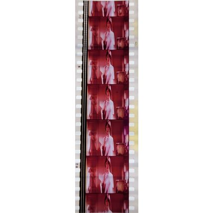 Pulp Fiction. Pk VXM - C062j. 1 STRIP OF 5 - 35MM FILM CELLS PK VXM