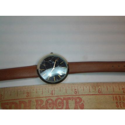 FMD Analog Brown Faux Leather Quartz New Battery Runs
