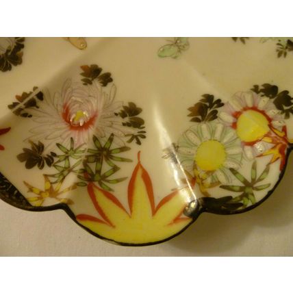 PAIR of TWO 2 HAND PAINTED FLOWER SHAPED JAPANESE PORCELAIN DISHES CIRCA 1905