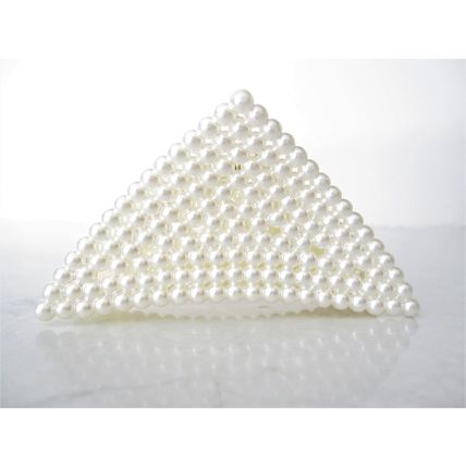 White acrylic triangle hair claw clip with faux pearls for fine thin hair