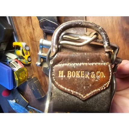 Vintage shaving blades belt shaperener boker