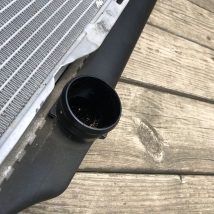 Volvo V70 T5 S70 V70 C70 850 R Turbo Intercooler Radiator Condenser Assembly