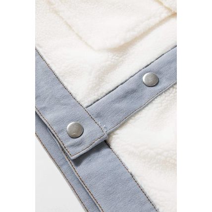 White Contrast Trim Buttoned Sherpa Jacket