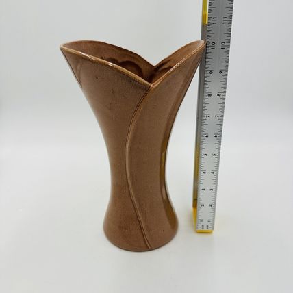 Red Wing Vase Pottery Tan Brown 10 1/2" USA 1625 Large Decor Vintage MCM