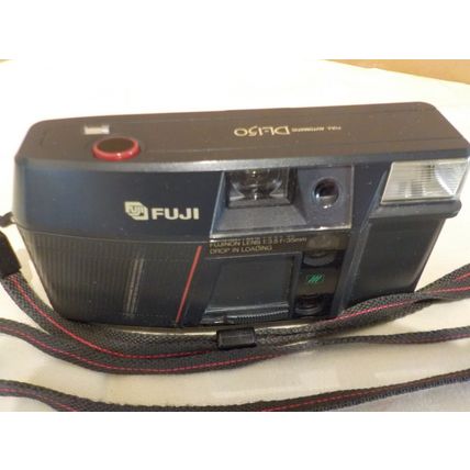 Fuji DL-150 35mm Full Automatic Point & Shoot Camera
