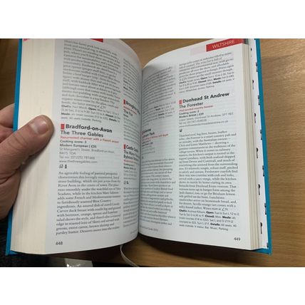 2015 "THE GOOD FOOD GUIDE 2016" HARDBACK BOOK (P5)