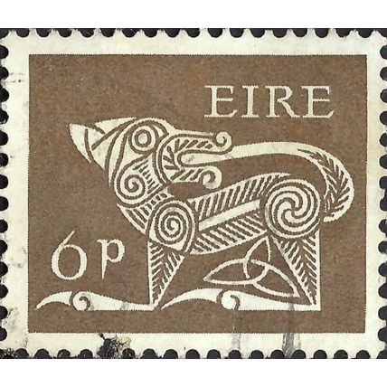 EIRE, Stylised Dog, 7th Century Brooch, brown 1969, 6p