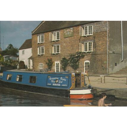 Drinks Break at Hillmorton North Oxford Canal Boat Postcard