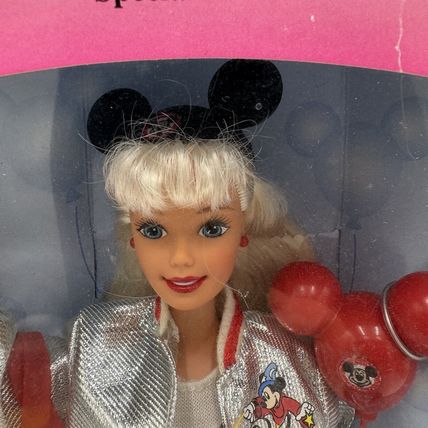 Mattel Walt Disney World Barbie Special Edition 1996 Doll Toy Collection Vintage