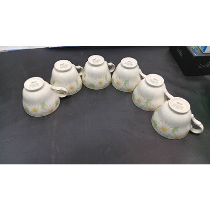 6 Rare Mint Mikasa Country Classics Yellow Daisy Flower Panorama Coffee Tea Cups
