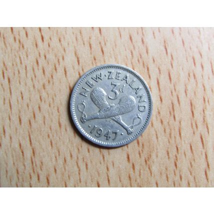 New Zealand 1947 3d Threepence Coin