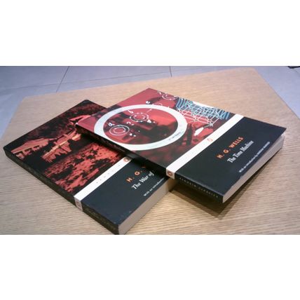 The War of the Worlds / The Time Machine. H.G. Wells (2 Paperbacks) Penguin 2005