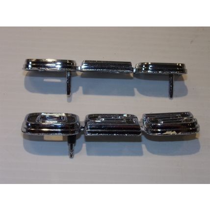 1975 - 1982 Ford Econoline 250 Emblems D5UB-11291C00-CB OEM 76 77 78 79 80 81