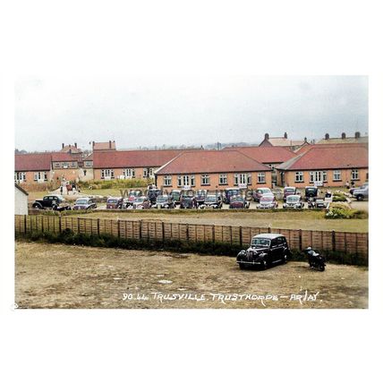 ptc4297 - Lincs. - Cars parked in Trusville, Trusthorpe c1930/40s - print 6x4