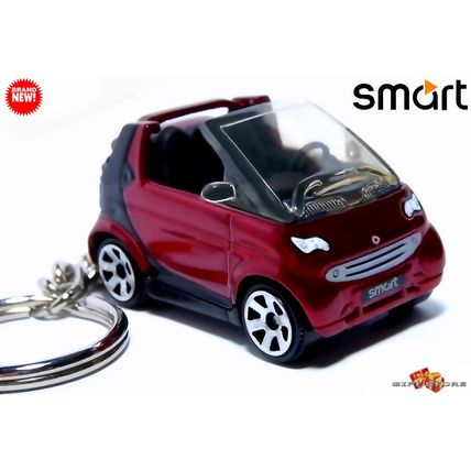 HTF RARE KEYCHAIN RED SMART FORTWO CABRIO CUSTOM Ltd Ed.