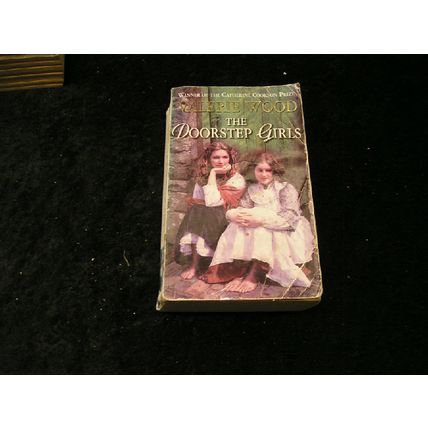 The Doorstep Girls by Valerie Wood