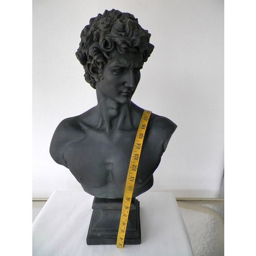 VINTAGE 17'' DAVID FIGURINE