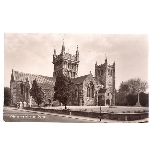 WIMBORNE MINSTER, DORSET . unused vintage postcard RP by S.F.James =