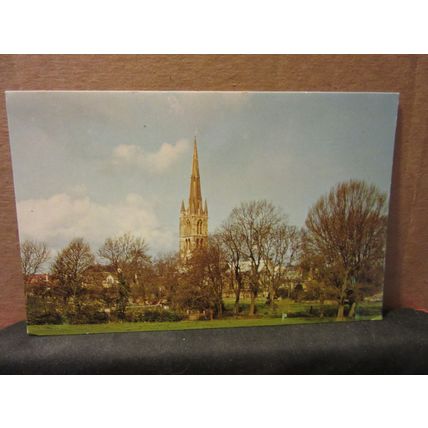 ST WULFRAMS , GRANTHAM, LINCOLNSHIRE. unused vintage postcard =