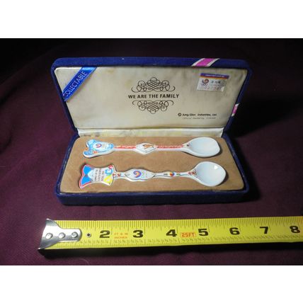 1988 OLYMPICS Seoul Korea Set of 2 Ceramic Spoon Set! $20.00 Shipped!