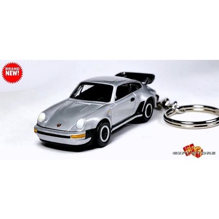 RARE KEYCHAIN SILVER PORSCHE 911 CARRERA TURBO GREAT GIFT & DESK DISPLAY