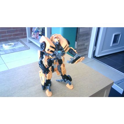 TRANSFORMERS: BUMBLEBEE
