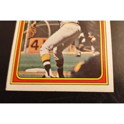 Topps 1972 # 180 Dock Ellis Pitcher Pittsburgh Pirates 7.0 Near Mint Condition
