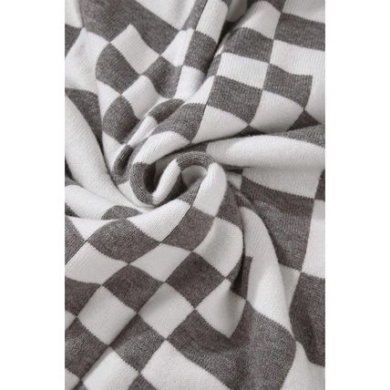 Gray Checkered Print Drop Shoulder Round Neck Sweater