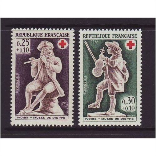 France 1967 SG 1772-3 UMM Red Cross/Semi-postal (D-458)