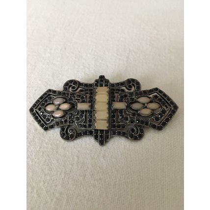 Stunning UTERQUE Italian Costume Brooch